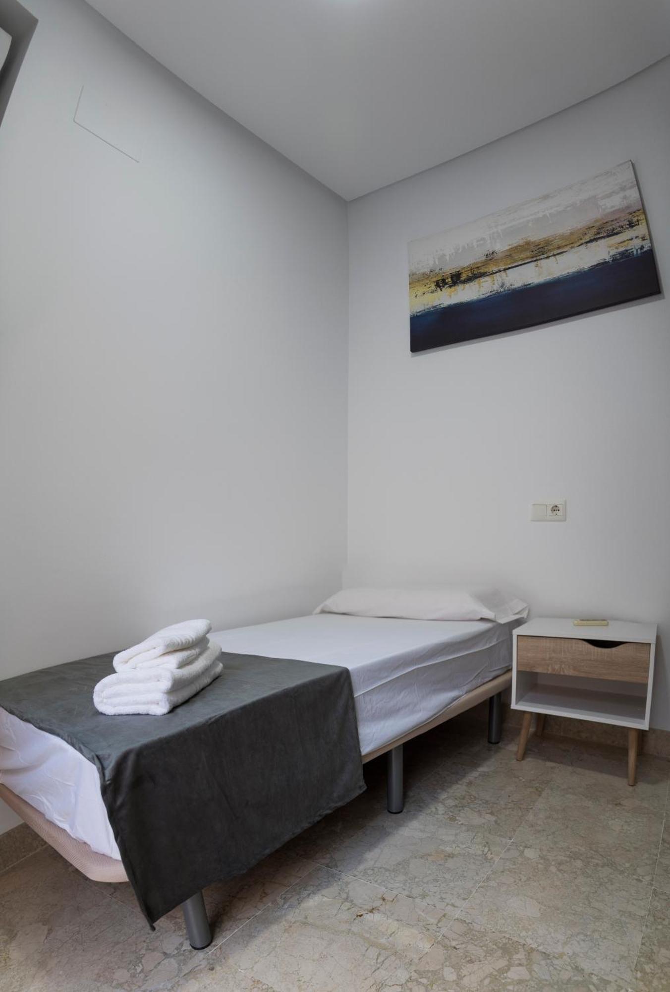 Free Parking Duplex Sevilla Bagian luar foto